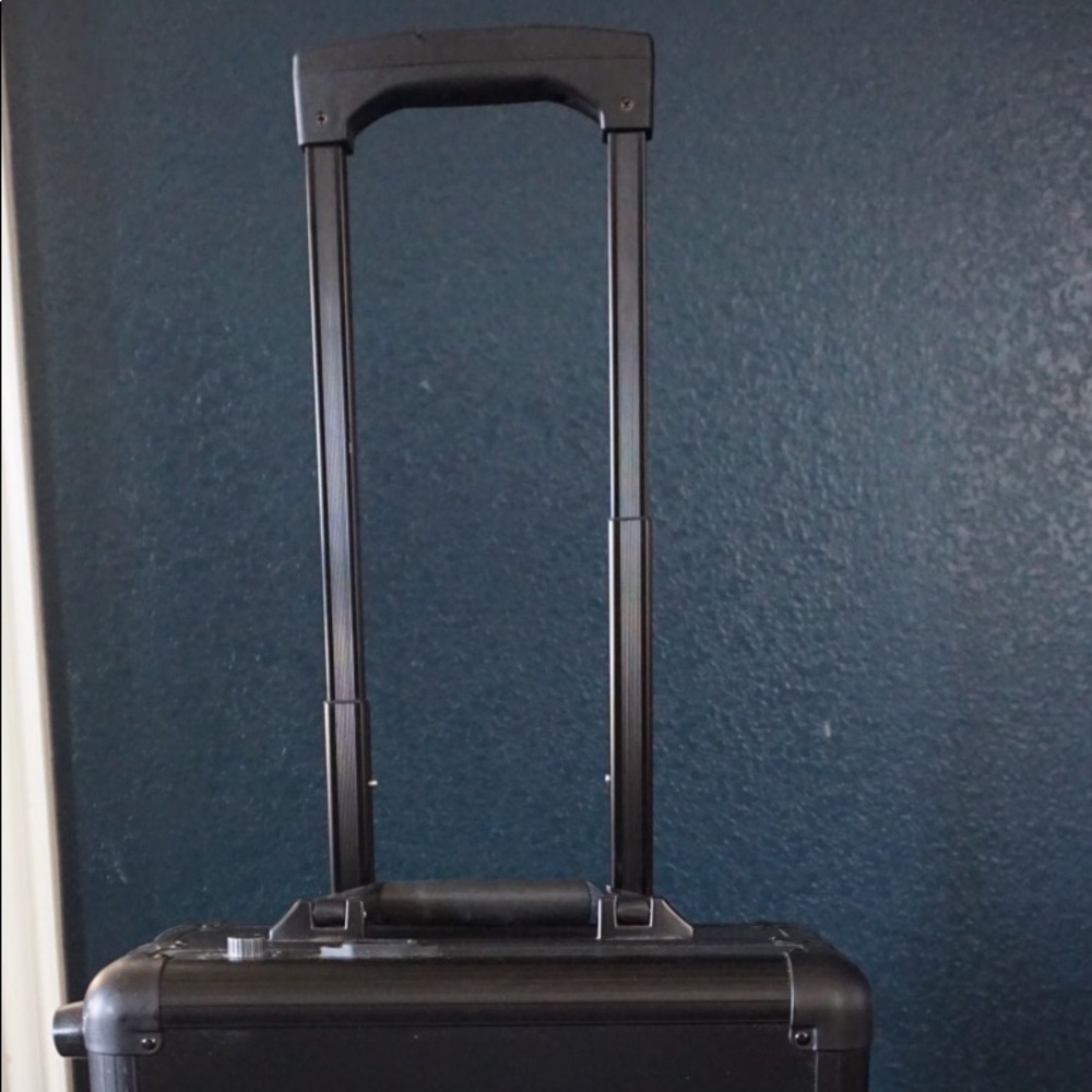 Shany Cosmetics Mini Studio Lighted Travel Case - Picture 2 of 8